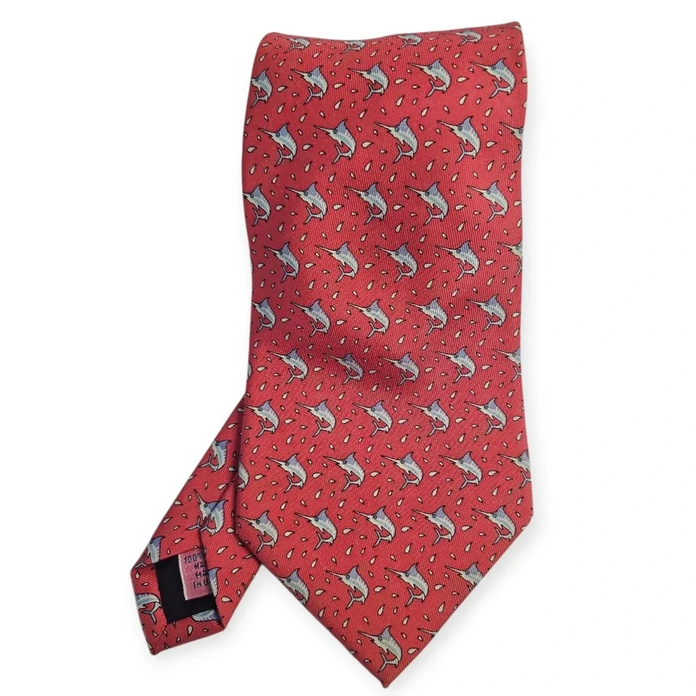 Vineyard Vines Tie Pink Swordfish Pattern Silk‎ 3.5